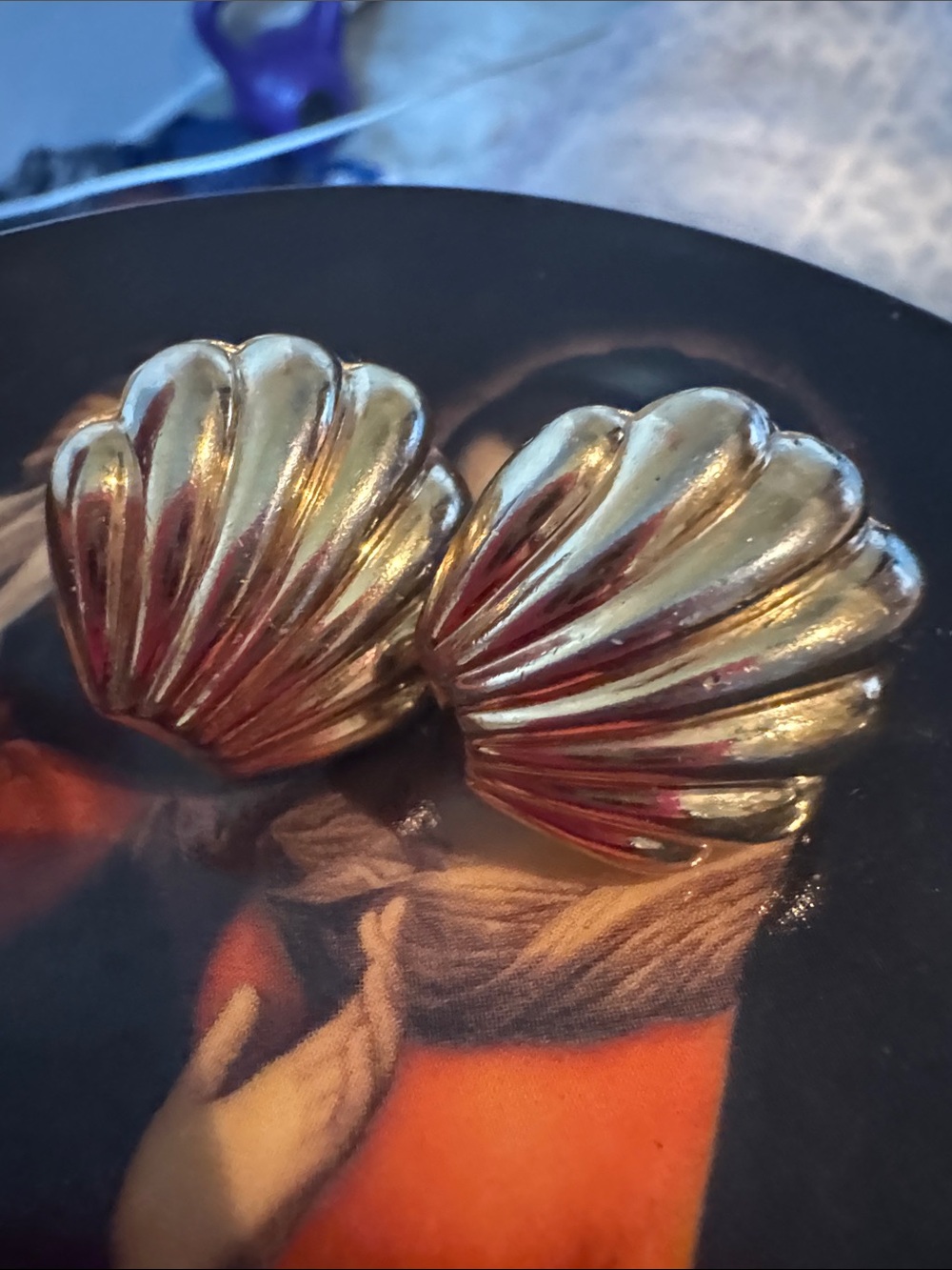 Vintage Napier gold-tone scalloped sea shell 1960- 1980’s